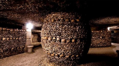 ​世界上埋人最多的墓穴，巴黎地下墓穴埋葬着600万具尸体