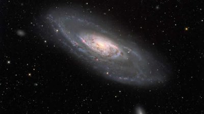 ​基特峰国家天文台Nicholas U. Mayall四米望远镜拍摄的金牛座Messier 106星系