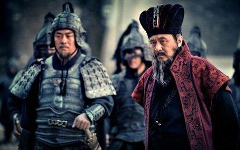 荀彧一生忠于汉室为什么还愿意帮曹操做事?