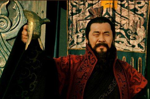 荀彧一生忠于汉室为什么还愿意帮曹操做事?