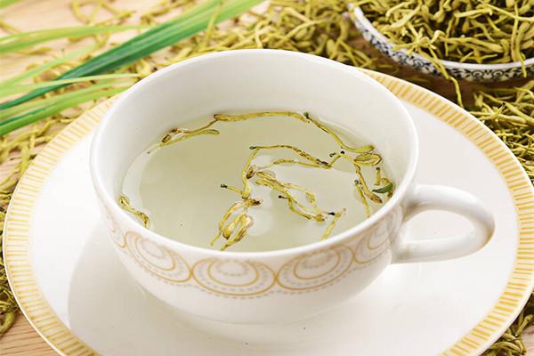 金银花茶适合什么人喝 金银花茶哪些人不宜喝 金银花茶适合什么人喝 金银花茶哪些人不宜喝