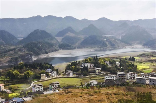 鬼故事：屋子里的小孩