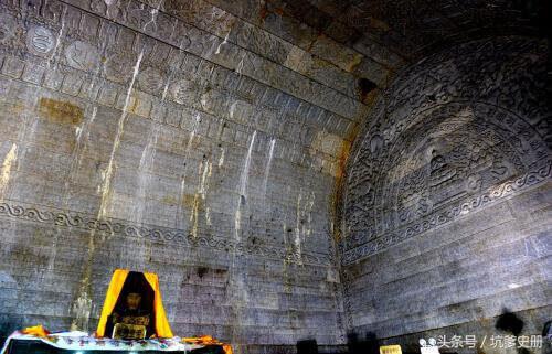 乾隆陵墓被盗时的“灵异事件”：石棺跳下龙床，挡住了石门