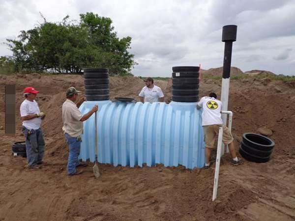 美国在荒漠中建立的这个避难所，下去后我才知道里面有多威