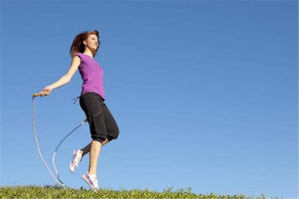跳绳能减肥吗 跳绳减肥的正确方法 跳绳能减肥吗 跳绳减肥的正确方法
