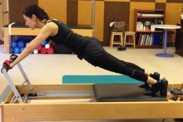 普拉提和瑜伽的锻炼对比 新手练普拉提还是瑜伽 普拉提和瑜伽的锻炼对比 新手练普拉提还是瑜伽