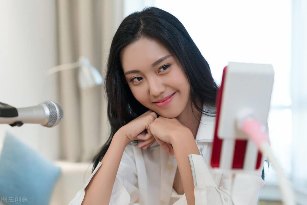 短篇小说:深夜的敲门声(一)