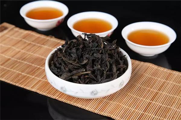 大红袍用什么茶具泡好 大红袍泡茶的正确方法 大红袍用什么茶具泡好 大红袍泡茶的正确方法