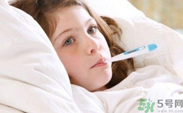 宝宝发烧如何物理降温?宝宝发烧如何快速退烧? 宝宝发烧如何物理降温?宝宝发烧如何快速退烧?