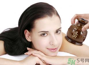 温灸和艾灸的有什么区别?温灸的功效与作用 温灸和艾灸的有什么区别?温灸的功效与作用