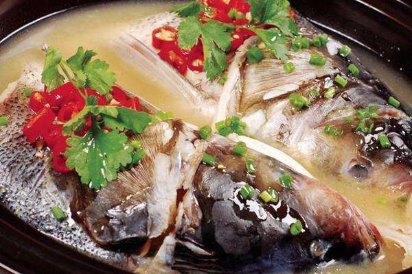 鱼头可以放冰箱里保存吗 鱼头的功效 鱼头可以放冰箱里保存吗 鱼头的功效