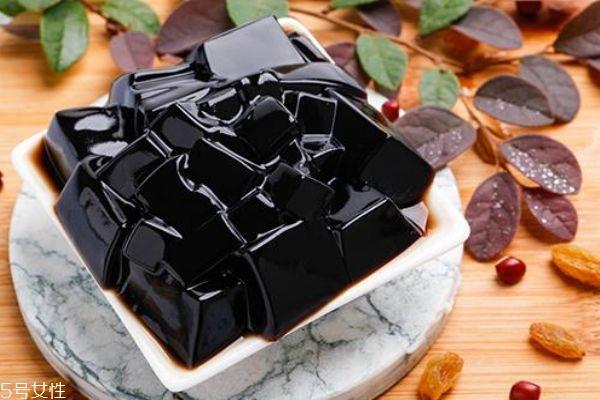 烧仙草怎么做好吃 烧仙草的做法步骤 烧仙草怎么做好吃 烧仙草的做法步骤