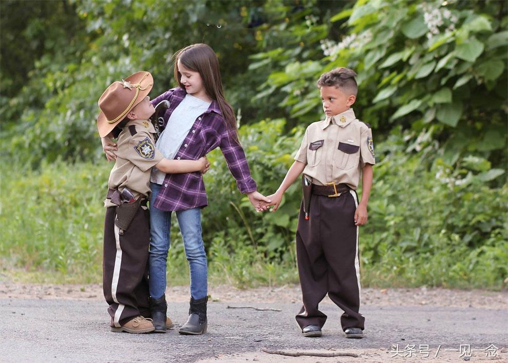一组儿童版僵尸照，引发的高度争议