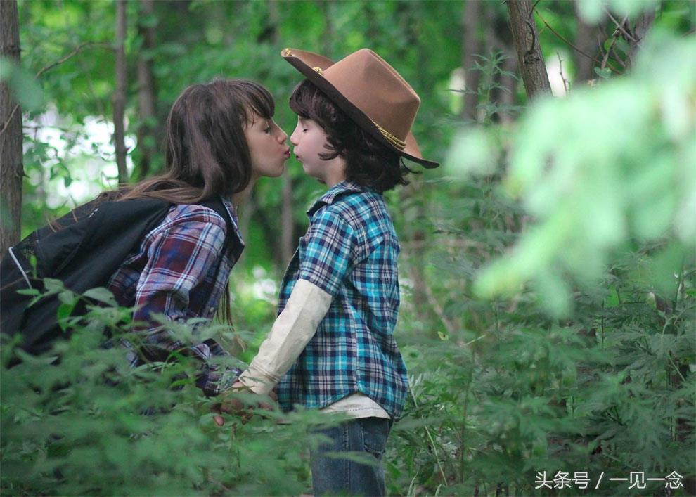 一组儿童版僵尸照，引发的高度争议