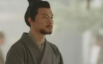 ​诸葛亮之所以斩马谡，都有哪些深层的考虑呢？