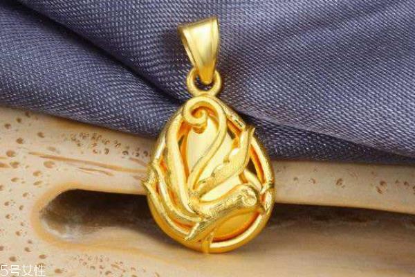 千足金吊坠多少钱一克 价格有浮动