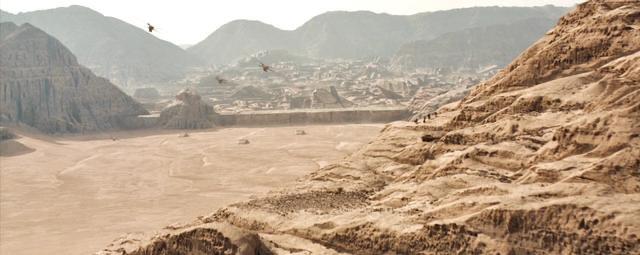 探秘《沙丘》厄拉科斯到底是一颗怎样的星球，为什么能滋养沙虫呢？  11