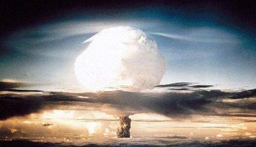 探秘揭秘:地球被外星人暗中保护,曾阻止美核试验和登月计划 2