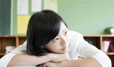 ​约女生出去她没同意也没拒绝，该怎么办？