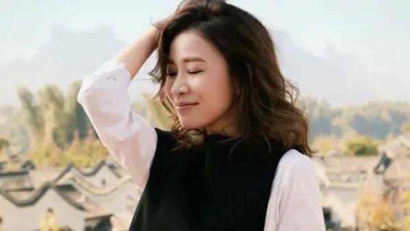 探秘佘诗曼历任男友有哪些(佘诗曼个人资料及介绍) 1