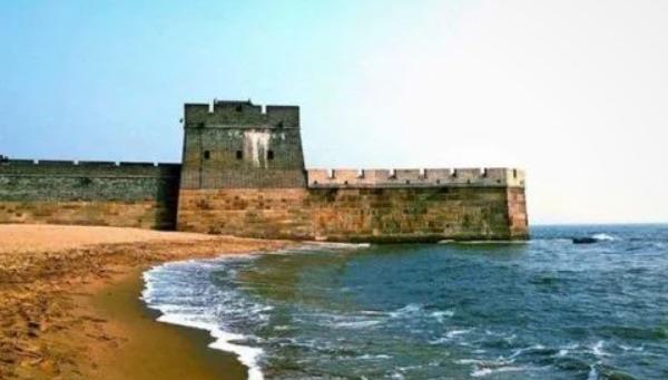 探秘万里长城的尽头在哪里(尽头是深不见底的大海) 3