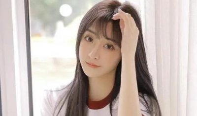 ​和女生聊天，懂得及时切断话题让女生想你一天