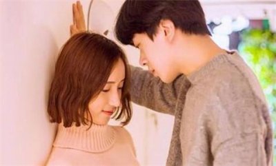 ​女生问我对她什么感觉怎么回答才不会出错？