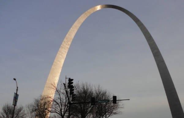 探秘世界上最高的纪念碑 高度跨度192米(盖特威拱门) 3