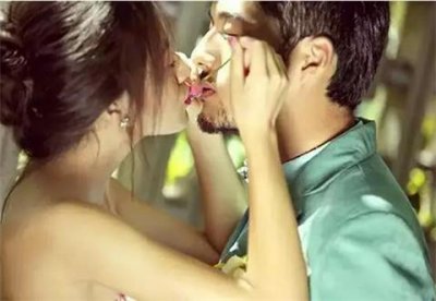 ​分手挽回女友她不理我怎么办？分手挽回不回消息怎么办？