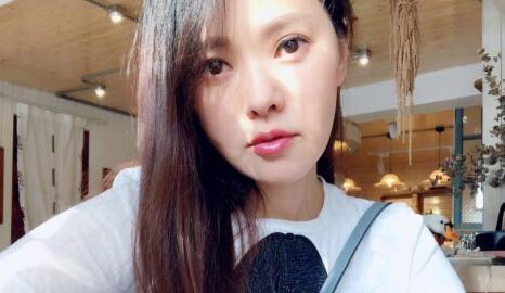 异地恋聊天冷场静下心来沟通