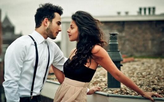 鳄鱼效应在追女生过程中的启示和应用