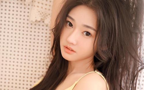 女生说她中暑了怎么安慰？不要当聊天框医生