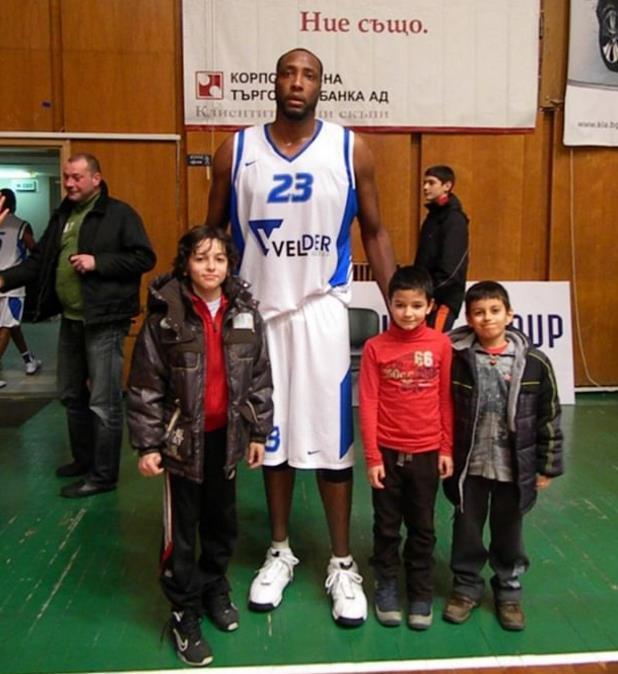 NBA历史上最重的球员，奥尼尔第四，第一不可思议。