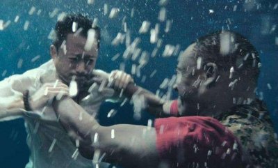 ​《战狼2》高达20亿票房，你可知道这是吴京拿命换来的吗！