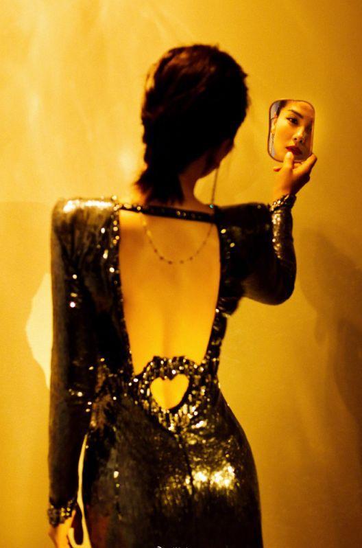 戛纳电影节红黑榜：章子怡意气风发，李宇春造型让人看不懂