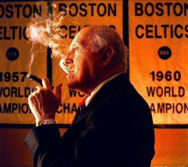 NBA总冠军戒指最多的5人！拉塞尔仅排第3，第1狂拿16个总冠军