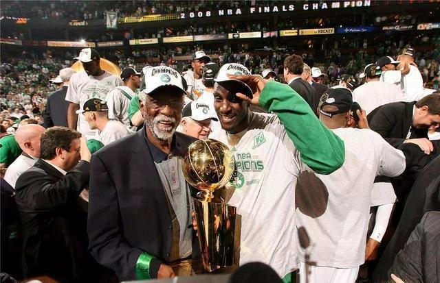 NBA总冠军戒指最多的5人！拉塞尔仅排第3，第1狂拿16个总冠军