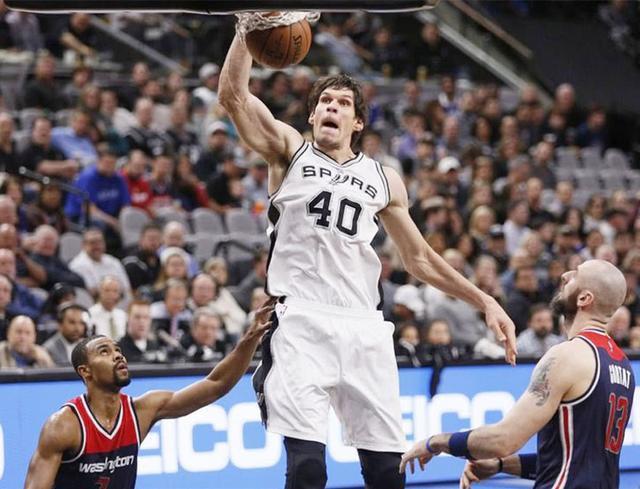 NBA现役最高的5个球星，第一曾利用身高优势戏耍浓眉哥