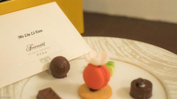 十里洋场一朝梦，百年风情永世传。发生在上海滩和平饭店里的故事