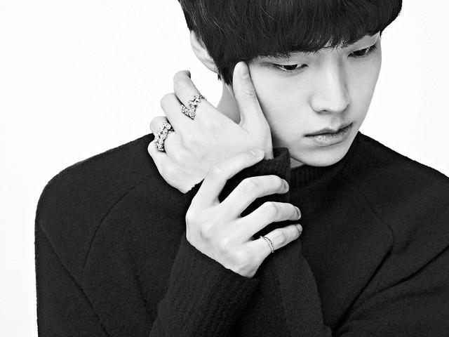 LOL：电竞圈颜值最高的夫妻，Mystic被称为“电竞圈安宰贤”！