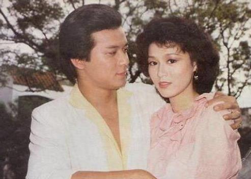 黄日华和梁洁华的爱情故事:戏里戏外一颗心,一生只爱一个人