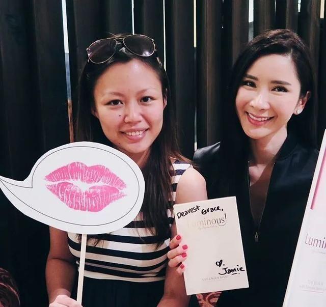 名媛驾到！拥有世界上最多爱马仕的她，可不是没有故事的女同学