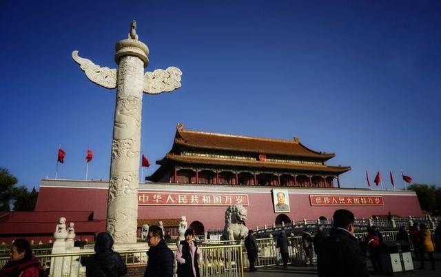 秋冬时节，游历北京故宫，宫苑深深讲述着过去
的故事