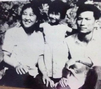 ​贾玲与妈妈的故事：19岁失去妈妈后，这辈子都不会再快乐