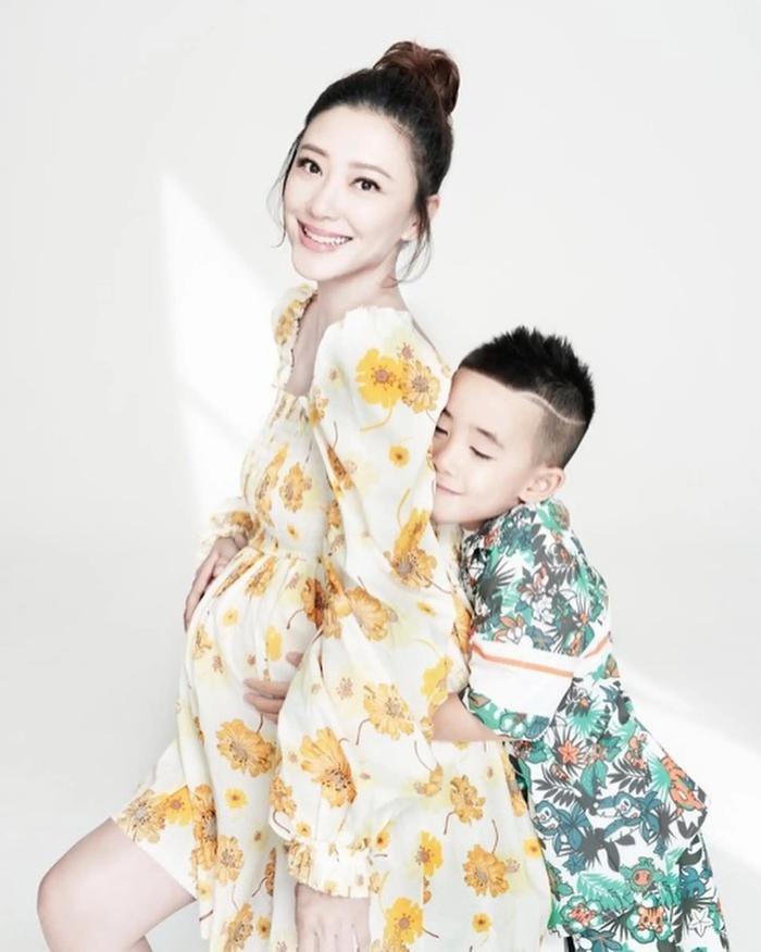 陈小春儿子名字背后有段浪漫故事,盘点一下明星子女名字