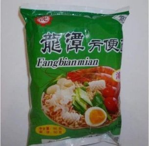 ​80年代人气最高的方便面，华龙面已绝版，最后一种还很畅销