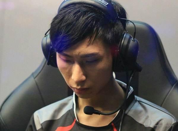 KPL：零度回忆梦泪偷塔背后故事 看到到水晶爆炸后自闭一周