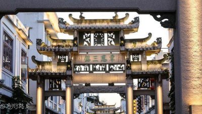 ​潮州古城的牌坊街，用牌坊诉说千年故事的地方