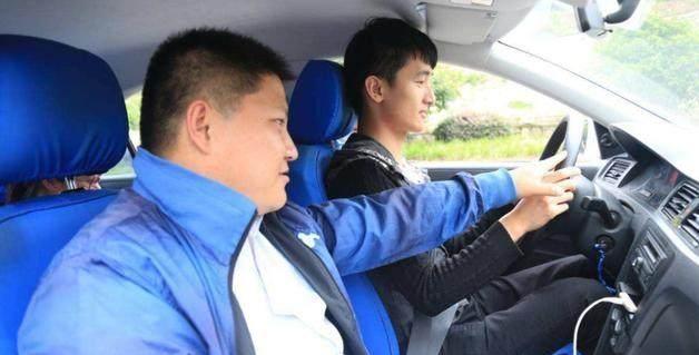 科目三在安全前提下,取消安全员会提高及格率吗? 听教练的回答!