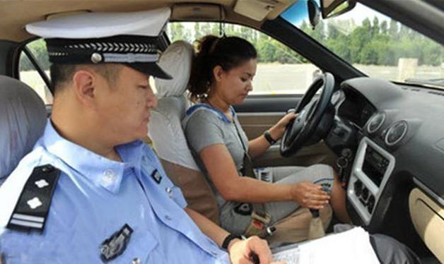 科目三在安全前提下,取消安全员会提高及格率吗? 听教练的回答!